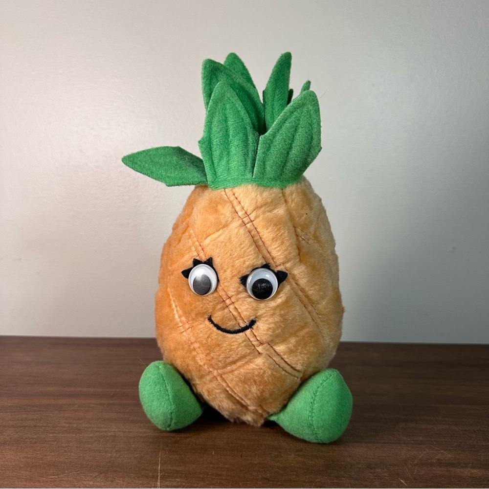 Vintage 1984 Del Monte Premium Country Yumkin Juicy Pineapple Plush Toy
